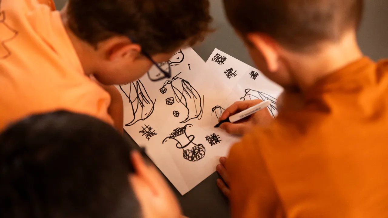 A CACCIA DI DETTAGLI