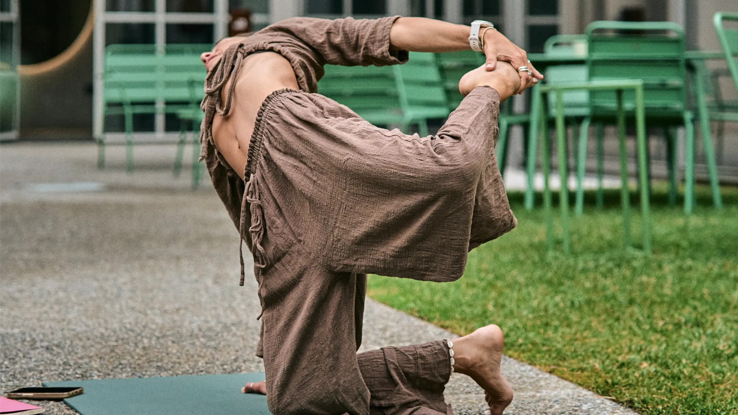 PRATICA DI YOGA